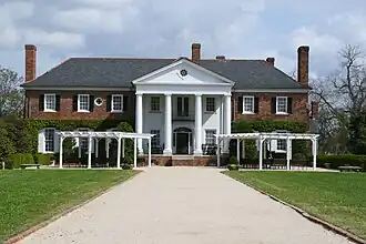 Главная усадьба Бун-Холла[англ.]