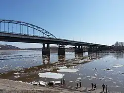 Автомобильные мосты 1956 и 1992 годов