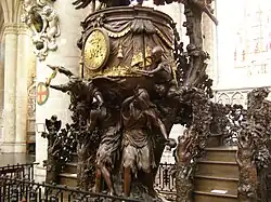 Деталь кафедры