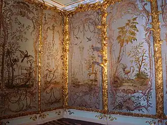Стеклярусный кабинет Китайского дворца в Ораниенбауме. Панно по рисункам Ж.-Б. Пильмана. 1763