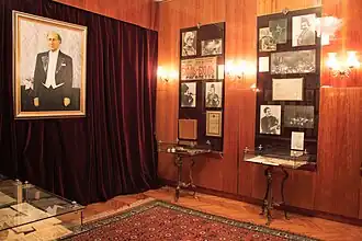 Комната выставки