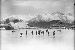 Риттбергер исполняет обязательные фигуры на Олимпиаде 1928 года.