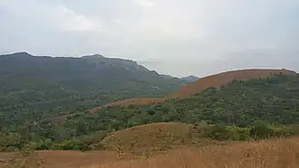 Гора Далара, высшая точка острова