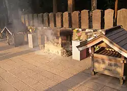 Таблички с именами членов Бяккотая, совершивших харакири