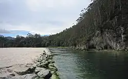 Устье реки на пляже Ла-Франка