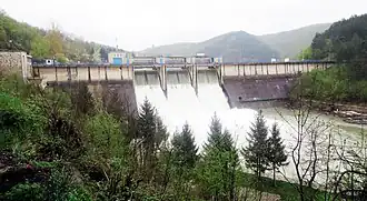 Вид на плотину МГЭС Меджувршье