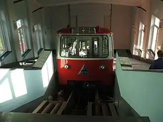 Вагон на верхней станции