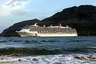 Carnival Spirit покидает Кауаи