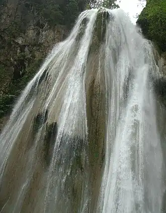 Водопад Кола-де-Кабальо