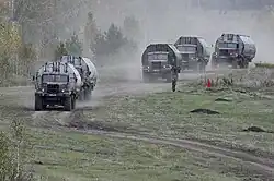 Колонна на подходе к водной преграде.