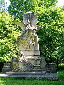 Памятник принцу Анри Орлеанскому, 1902, Замок Шантийи