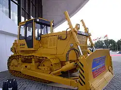 Бульдозерно-рыхлительный агрегат Б-10 на базе промышленного трактора Т-170