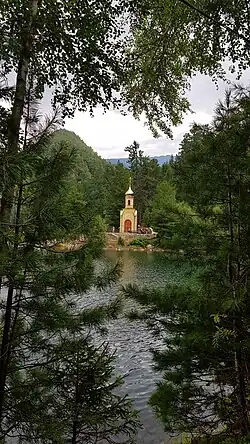 Часовня на Тёплых озерах в Бурятии