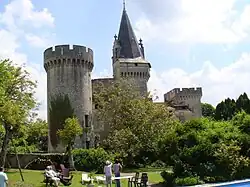 Замок Маруат