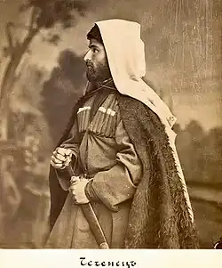 Чеченец в черкеске с газырями