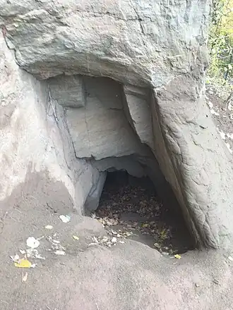 Вход в Чегандинские пещеры