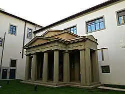 Клуатр костей