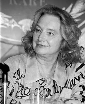 Кристин Арноти в 1989