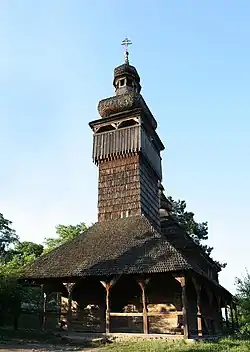 Памятник народной деревянной архитектуры церковь из села Шелестово (ныне Мукачевский район), 1777 года постройки. Церковь сочетает шатровый и барочные стили. Состоит из малого сруба (алтарное помещение) и большого сруба (неф и притвор). Украшена тремя башнями.