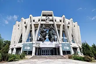 Здание цирка в 2024 году