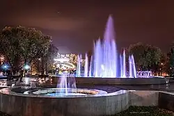 Фонтаны перед зданием горисполкома