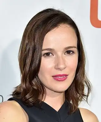 Клэр ван дер Бум (2014)