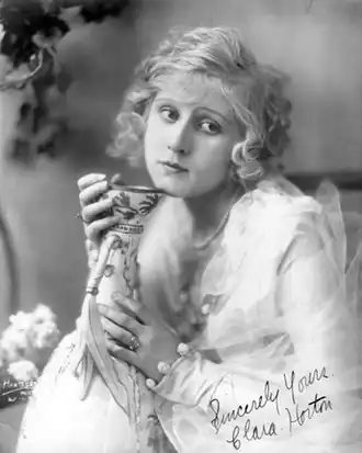 Хортон в 1920 году. фотограф Фред Хартсук[англ.]