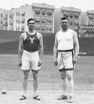 Кларенс Чайлдс (слева) и Саймон Джиллис