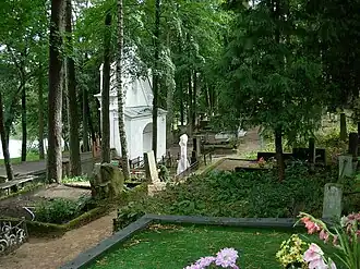 Кладбищенские ворота