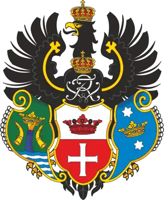 Расположение герба Кнайпхофа на общем гербе Кенигсберга (слева)