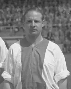 Кор Гелхёйзен в мае 1957