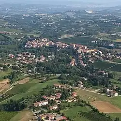 Veduta aerea di Costigliole d'Asti