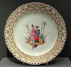 Тарелка с росписью шинуазри. 1759—1770