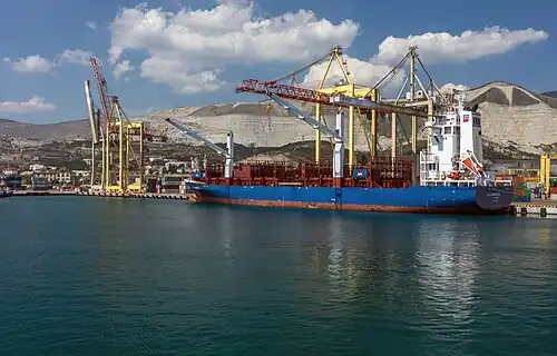 Причальные краны терминала НУТЭП