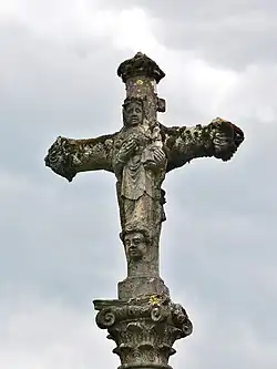 Каменный крест