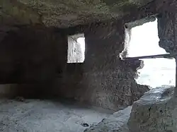 Вид на долину из окна пещерной комнаты.