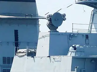 РЛС EL/M-2221 на индийском эсминце D61 «Дели»