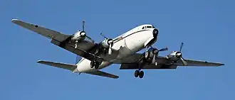 Douglas DC-6, по конструкции аналогичный разбившемуся, в аэропорту Анкоридж
