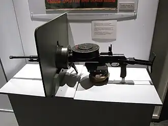 Пулемёт ДТ в Военном музее Финляндии[англ.]