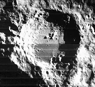 Изображение составлено из двух снимков зонда Lunar Orbiter - IV.