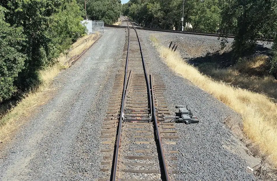 Сбрасывающая стрелка