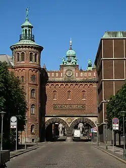 На крыше Дипилона[англ.], Копенгаген