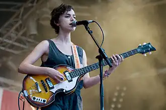 во время выступления в составе Dirty Projectors, 2008 год