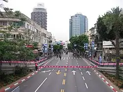 вид на юг ул. Дизенгоф с площади Дизенгоф