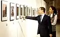 Президент РФ Д. Медведев и С. Троценко на выставке «Лучшие фотографии России — 2009». 08.02.2010