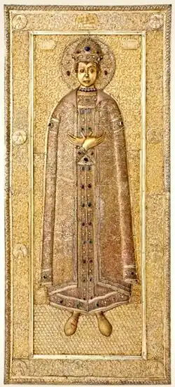 Драгоценная крышка раки царевича Дмитрия из Архангельского собора (фрагмент). Мастера Павел Алексеев, Дмитрий Алексеев, Василий Коровников, Тимофей Иванов, Василий Малосолец под руководством Гаврилы Овдокимова. 1628—1630 годы. Мастерские Московского Кремля, Серебряная палата. Вклад царя Михаила Фёдоровича в Архангельский собор. (Музеи Московского Кремля)