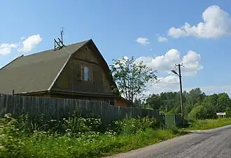 Дом на выезде из деревни