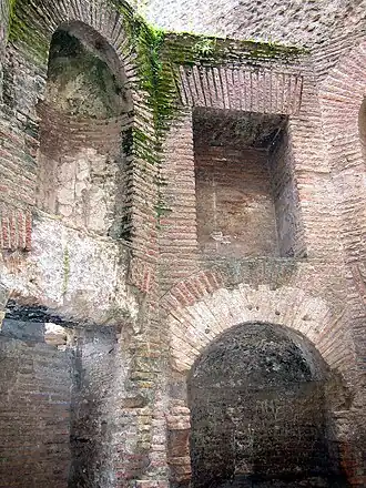 Один из залов дворца