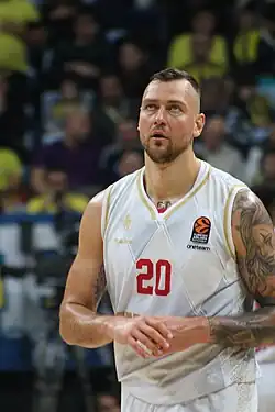 Мотеюнас в игре за «Монако»