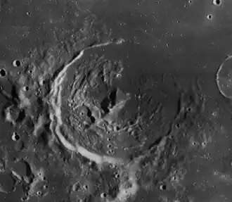 Снимок зонда Lunar Orbiter IV.